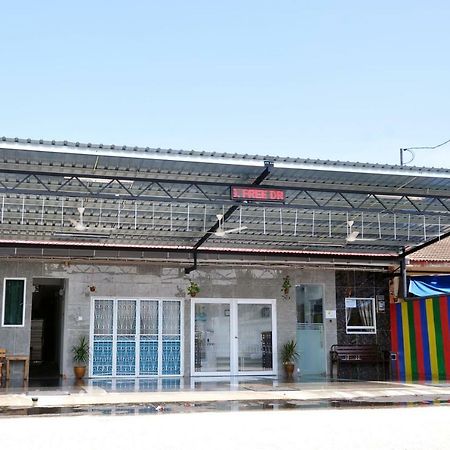 Teruntum 96 Guest House Κουαντάν Εξωτερικό φωτογραφία